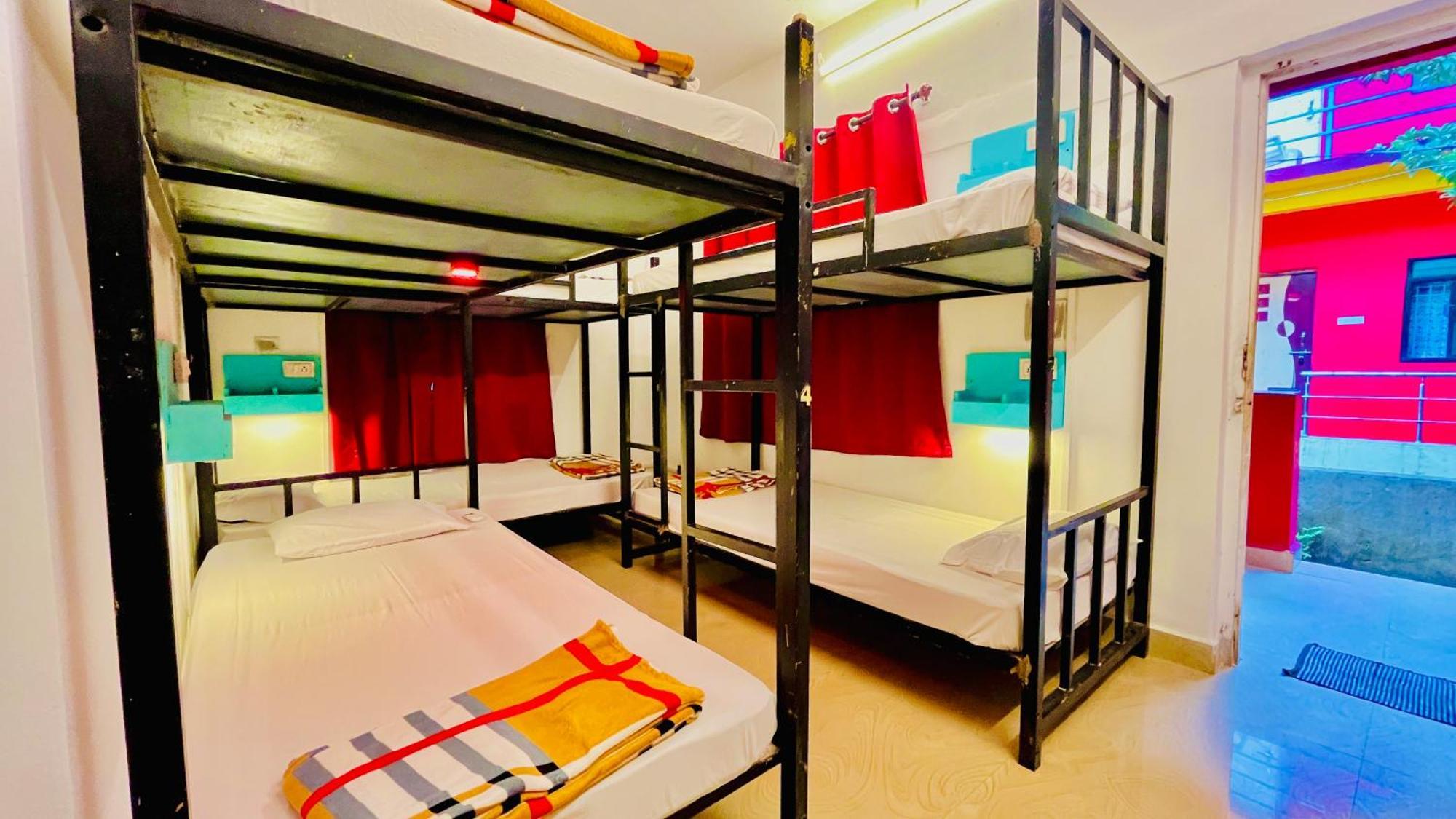 Mitra Hostel Arambol Pokoj fotografie